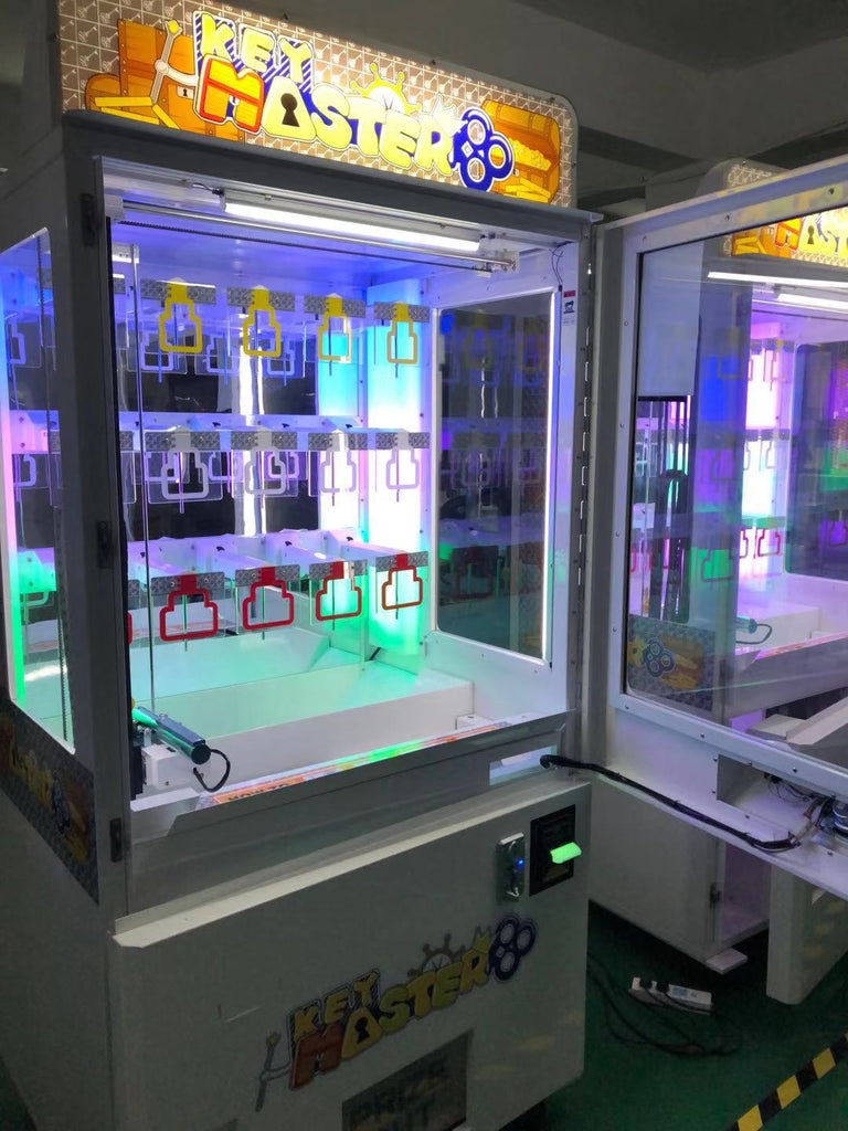 Key Master 15 Holes Grid Arcade Machine