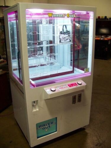 Winners Cube Arcade Prize Vending Machines